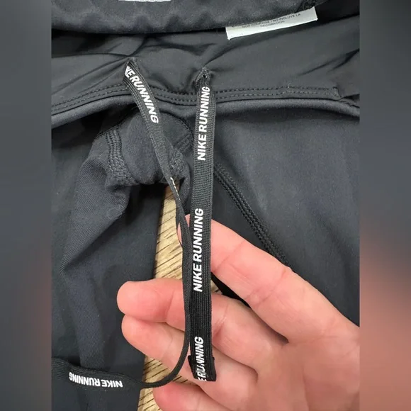 Nike Black Dri-FIT Performance 7/8 Leggings medium Running Walking Training - Picture 7 of 17